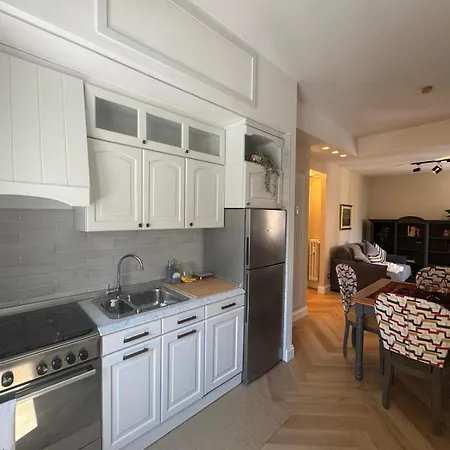 Colorful Comfort In The Real Daire Roma
